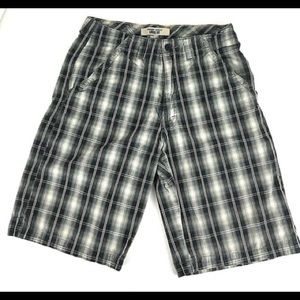 Wrangler loose fit straight leg plaid shorts, 30